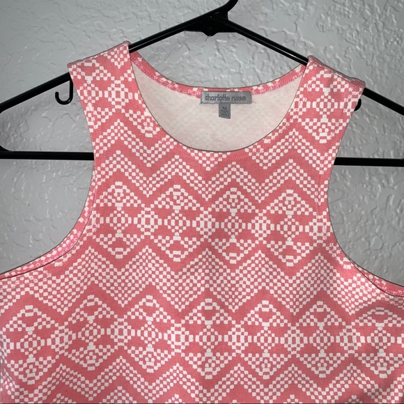 Pink crop top - Picture 2 of 3